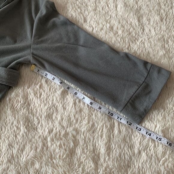 Youth Grey Robe size: Medium 8-10 - Picture 9 of 10